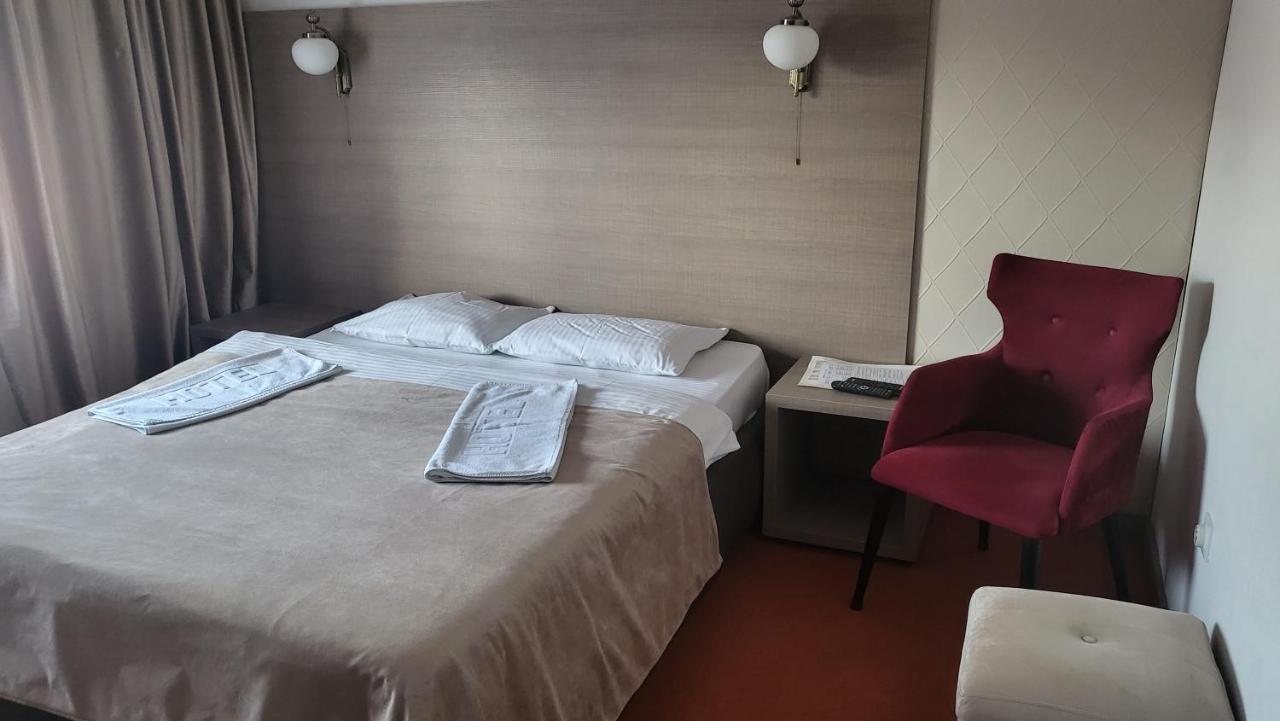 Hotel S Berane Extérieur photo