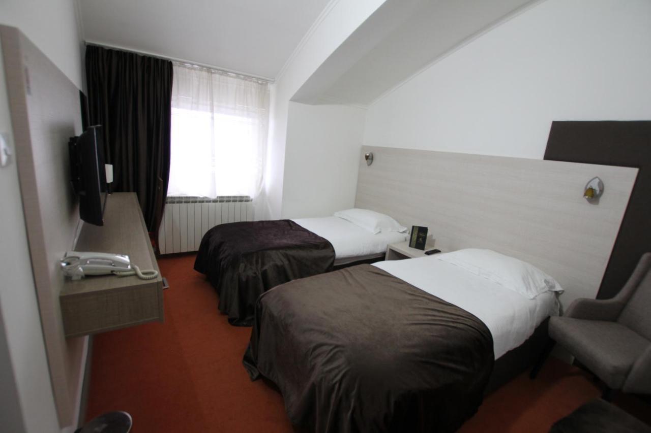 Hotel S Berane Extérieur photo
